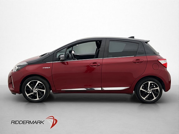 Toyota Yaris 4 of 30