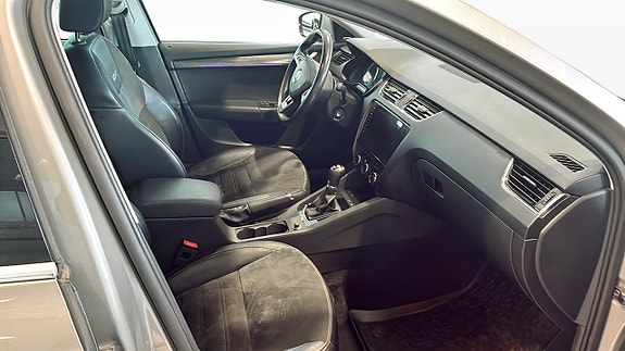 Skoda Octavia 3 of 9
