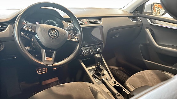 Skoda Octavia 4 of 9