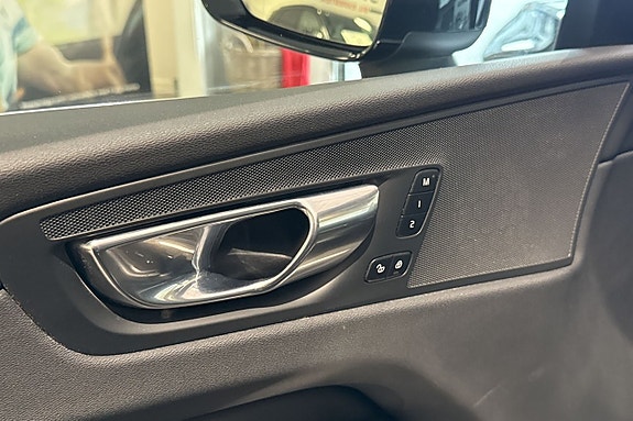Volvo XC60 26 of 30
