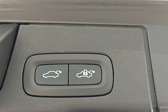 Volvo XC60 28 of 30