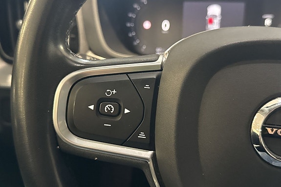 Volvo XC60 24 of 30