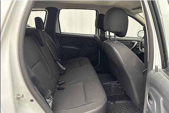 Dacia Duster 8 of 13