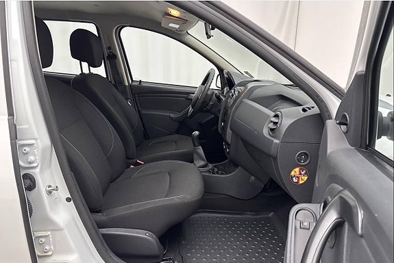 Dacia Duster 6 of 13