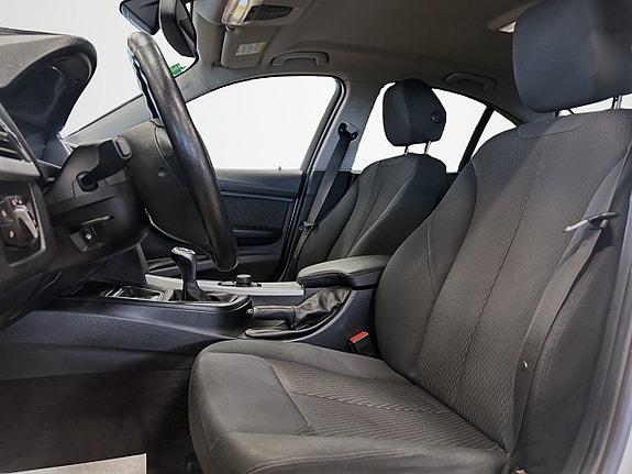 BMW 320d 10 of 26