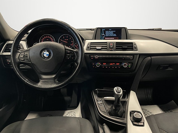 BMW 320d 9 of 26