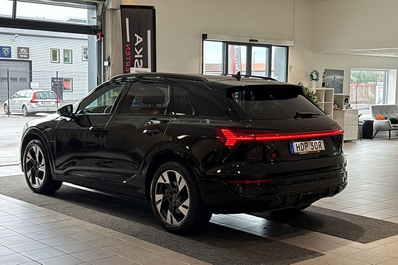 Audi Q8 e-tron 5 of 30