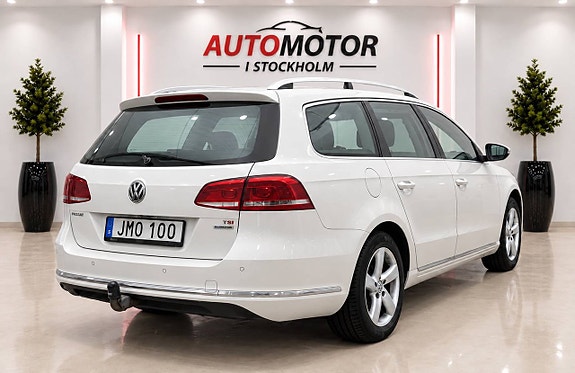 Volkswagen Passat 2 of 13