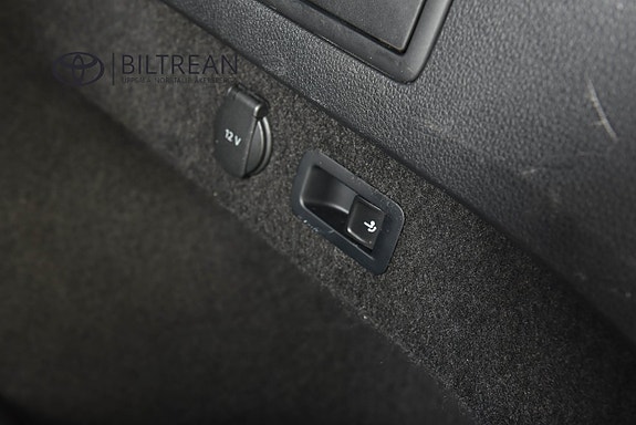Volkswagen Passat 13 of 23