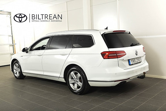 Volkswagen Passat 3 of 23