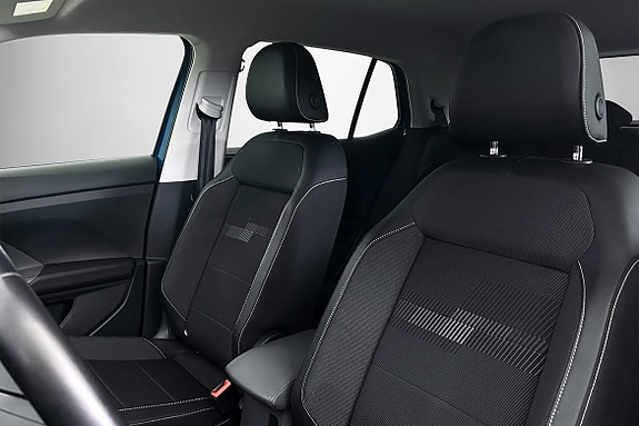 Volkswagen T-Cross 6 of 16