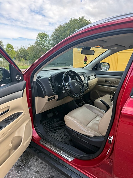 Mitsubishi Outlander 7 of 7