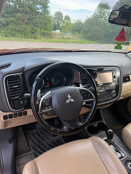 Mitsubishi Outlander 6 of 7