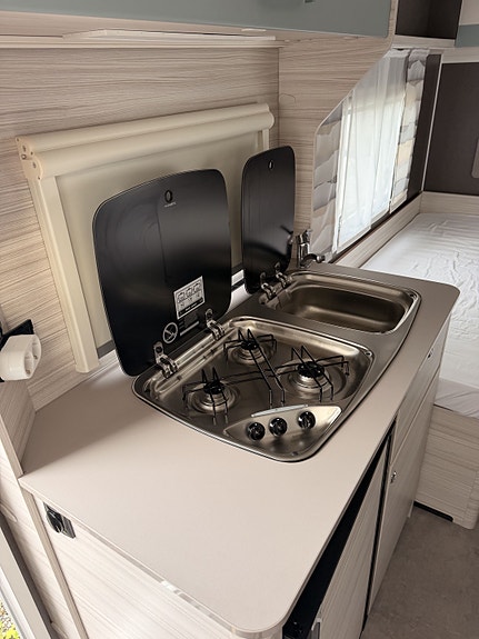 Dethleffs C Joy 460 LE 4 of 7