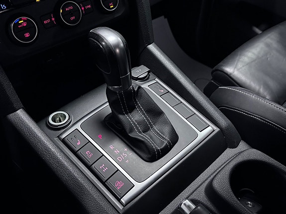 Volkswagen Amarok 22 of 26