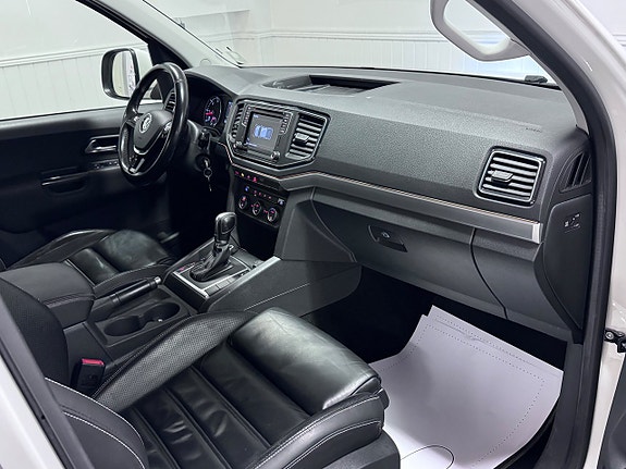 Volkswagen Amarok 16 of 26