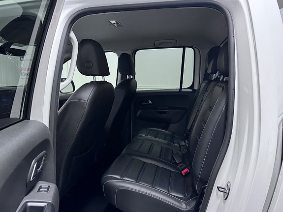 Volkswagen Amarok 18 of 26