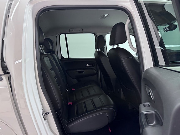 Volkswagen Amarok 17 of 26