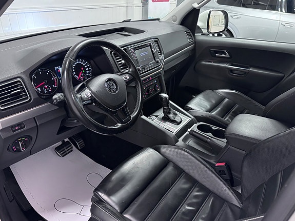 Volkswagen Amarok 13 of 26