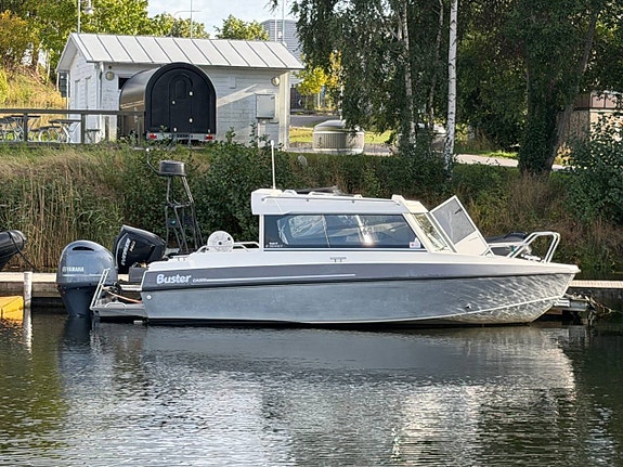 Buster Cabin E - 2020, HÖSTPRIS!