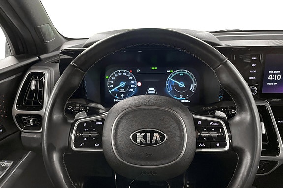 Kia Sorento 12 of 30