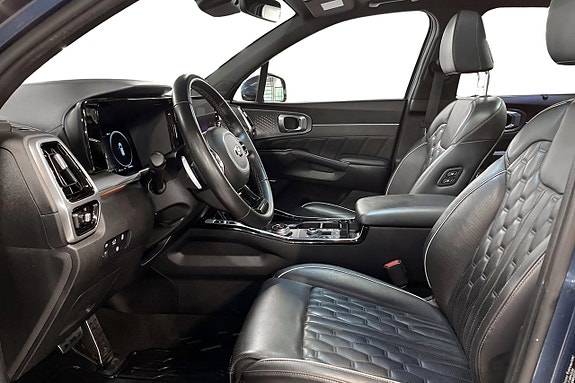 Kia Sorento 13 of 30