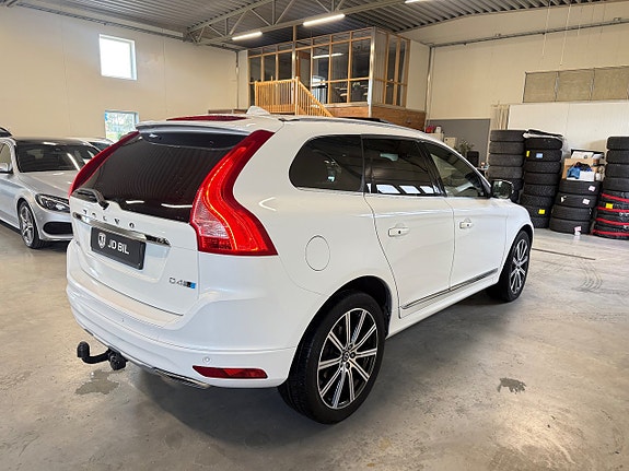 Volvo XC60 22 of 24