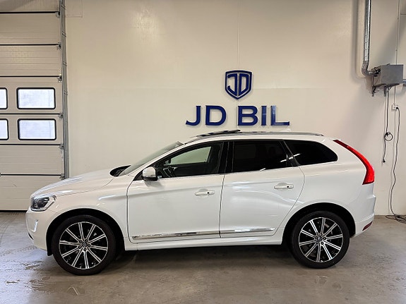 Volvo XC60 2 of 24