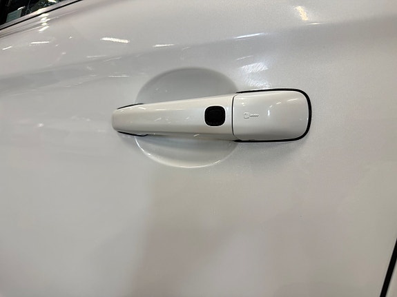 Volvo XC60 9 of 24