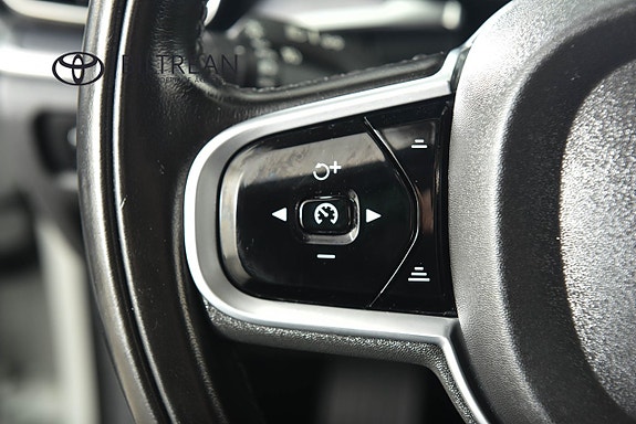 Volvo V60 Cross Country 13 of 20