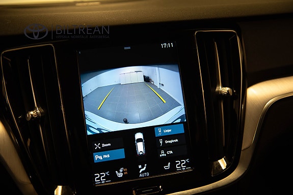 Volvo V60 Cross Country 15 of 20