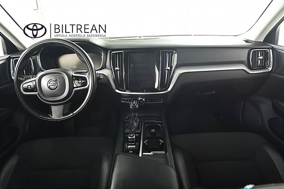 Volvo V60 Cross Country 8 of 20