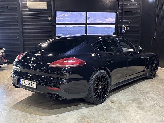 Porsche Panamera GTS 6 of 27