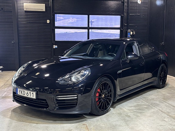 Porsche Panamera GTS 3 of 27