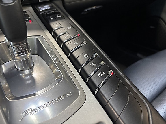 Porsche Panamera GTS 12 of 27