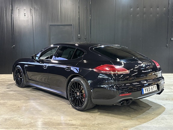 Porsche Panamera GTS 4 of 27