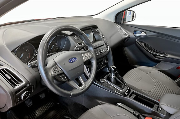 Ford Focus 9 of 18