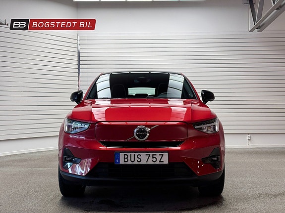 Volvo C40 2 of 21