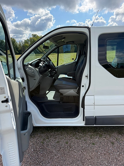 Renault Trafic 6 of 19