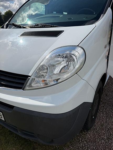 Renault Trafic 5 of 19