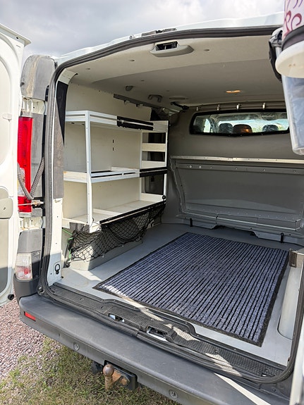 Renault Trafic 16 of 19