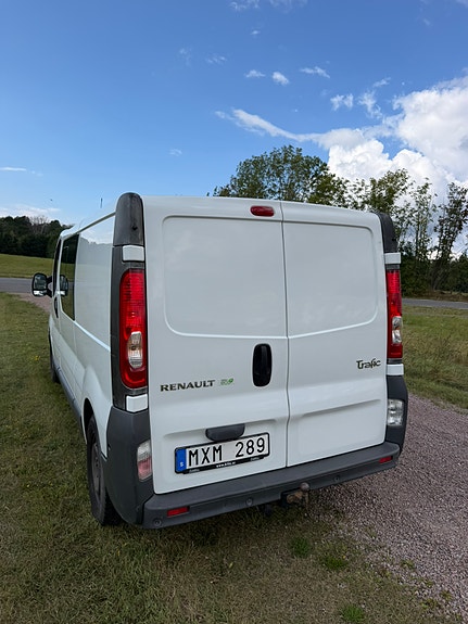 Renault Trafic 4 of 19