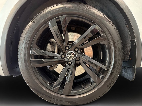 Volkswagen Tiguan 4 of 24