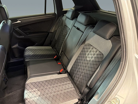 Volkswagen Tiguan 6 of 24