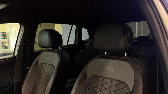Volkswagen Tiguan 13 of 24