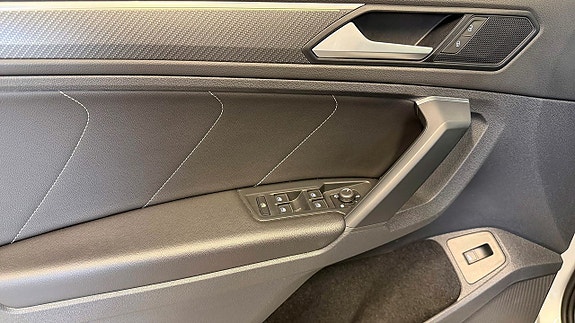 Volkswagen Tiguan 9 of 24
