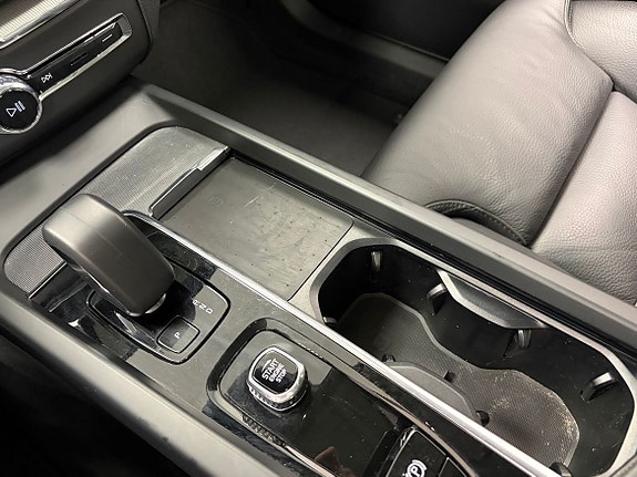 Volvo XC60 14 of 20