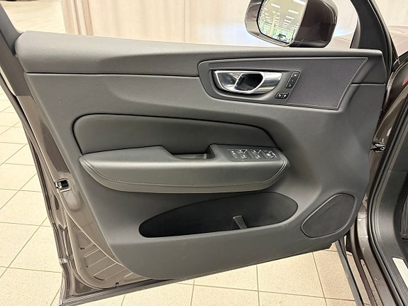 Volvo XC60 5 of 20