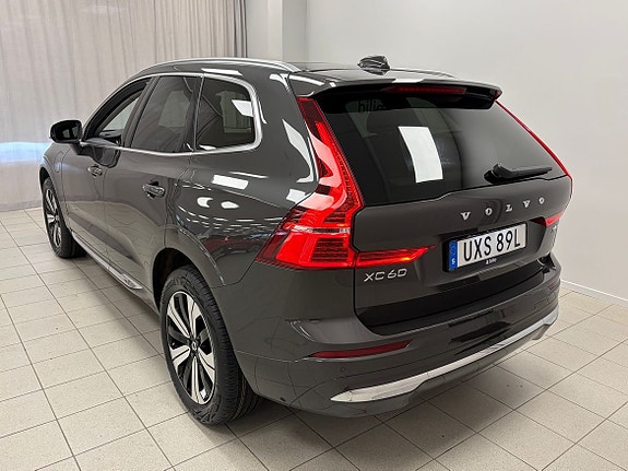 Volvo XC60 3 of 20