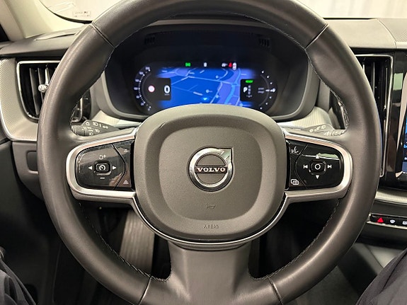 Volvo XC60 8 of 20